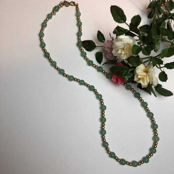 Green & Gold Long Beaded Costume Jewelry Necklace - Picture 4 of 5